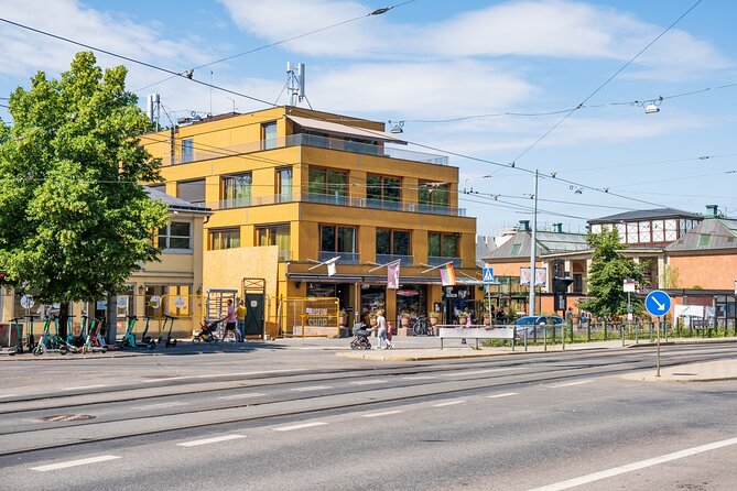 ABBA Museum Fast-Track Tickets, Stockholm Pop Culture Tour - The guides and the pace of the walk
