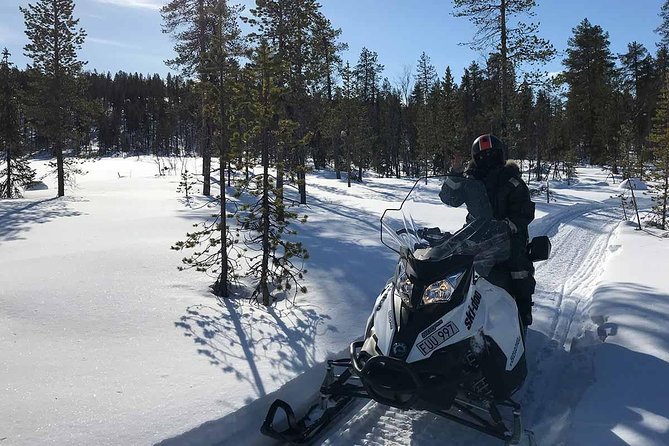Afternoon Snowmobile Tour - How cold is the cold-weather gear?