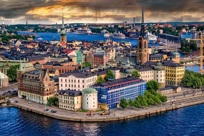 Airport Transfer: Airport ARN to Stockholm by Business Car - Should you book the private airport car?