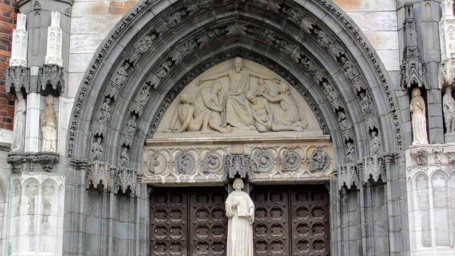 Best of Uppsala: Private Walking Tour with a Local - Who should book this walk?