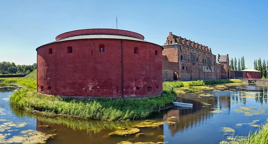 Copenhagen: Malmö Tour in Spanish - Key points to know before you book
