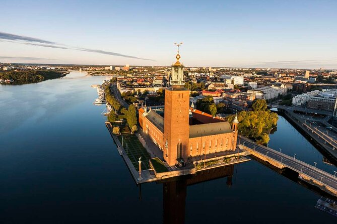 Exclusive Stockholm Grand Tour #1 - A fast introduction to Stockholm by private car