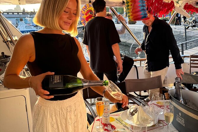 Exclusive Yacht Tour of Stockholm: sunset, dinner, lunch, cruise - Who should book M/Y Gaia?