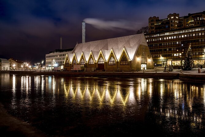 Explore Gothenburg in 60 minutes with a Local - Finishing beside Gothenburg Opera House