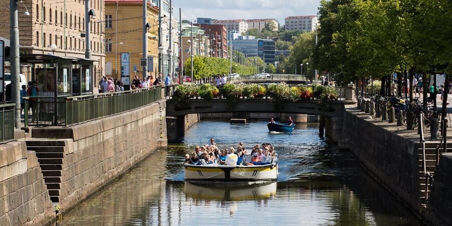 Gothenburg: City Canal Sightseeing Cruise - Who should book the Paddan cruise