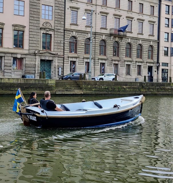 Gothenburg city center: Electric selfdrive boat tour - The main risk: canal closures and route changes