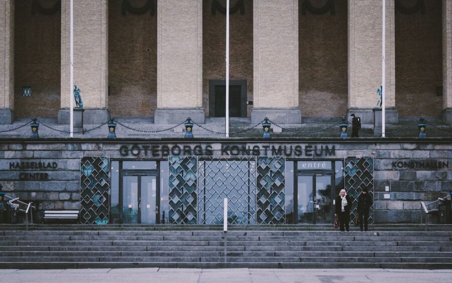 Gothenburg: Express Walk with a Local in 60 minutes - A guide who adjusts the walk to you