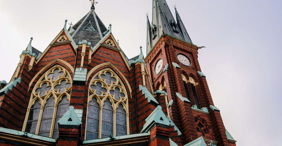 Gothenburg: Express Walk with a Local in 60 minutes - The Fish Church and Gothenburg’s food culture
