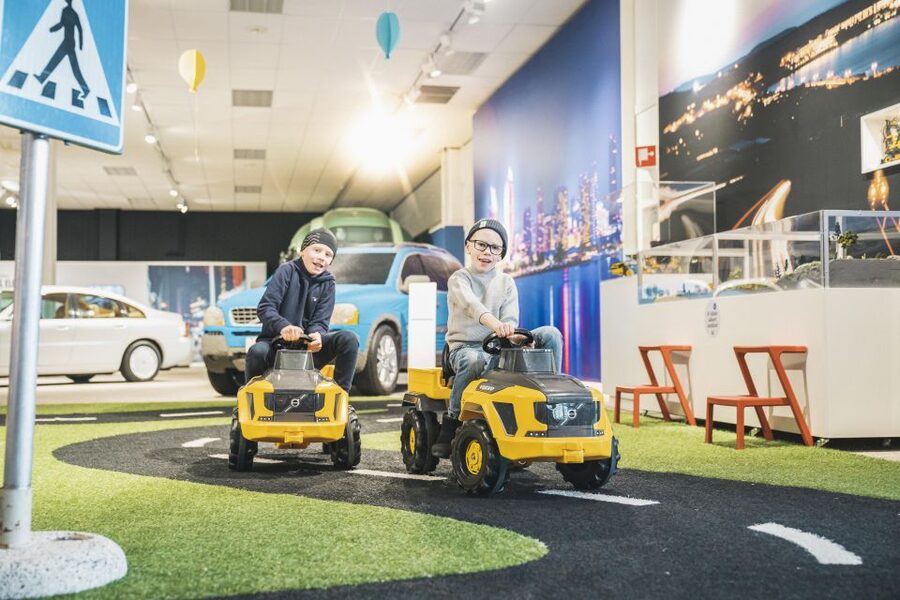 Gothenburg: Go City All-Inclusive Pass with 20+ Attractions - Use the hop-on hop-off options with a clear plan