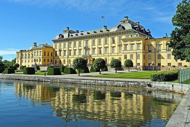 Grand Castle Tour Drottningholm and Gripsholm (private service) - The Stockholm hour: a useful extra, not a full city tour