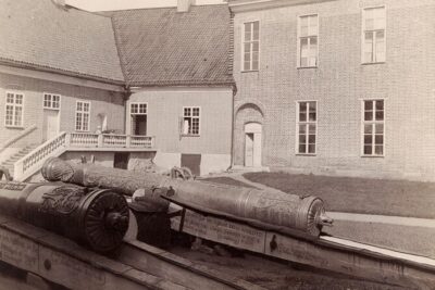 Grand Castle Tour Drottningholm and Gripsholm (private service)