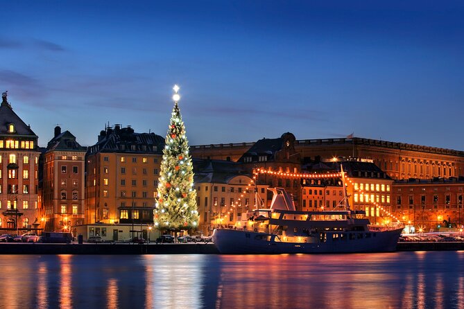 Guided Stockholm Christmas Tour - Prästgatan and the Old Town’s winter atmosphere