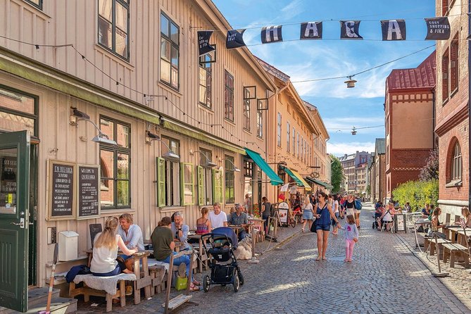 Haga Sightseeing Tour - Starting at Haga Church
