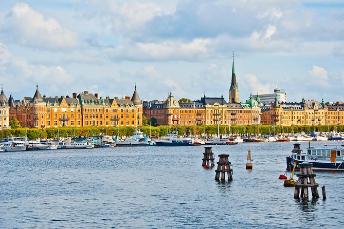 Hop-On Hop-Off Bus and Boat Ticket in Stockholm - Skeppsbron and Slussen bring you back to Old Town