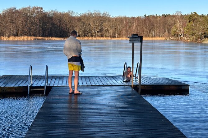 Icebathing and Sauna, Forest Hike and Fireplace Lunch - Private - Who should book this experience?