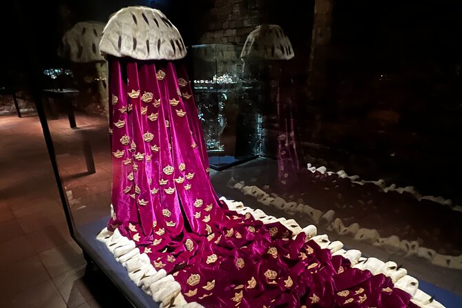 Inside The Crown: Stockholm Royal Palace Private Guided Tour - How demanding is the walking?