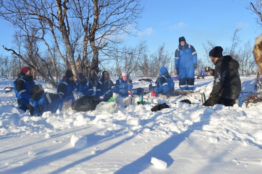 Kiruna: Build your own igloo overnight Tour - Who should book this Kiruna overnight?