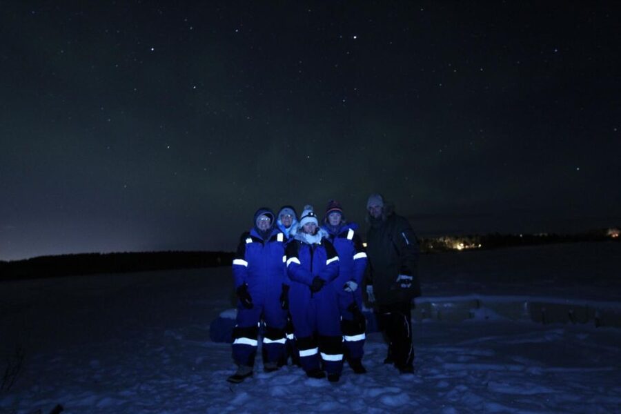 Kiruna: Build your own igloo overnight Tour - Clothing, fitness, and personal limits