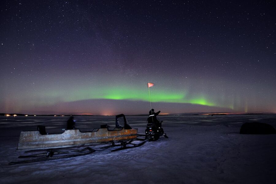 Luleå : Northern Lights Tour on a Snowmobile drawn Sled - The Snow Fire Stop