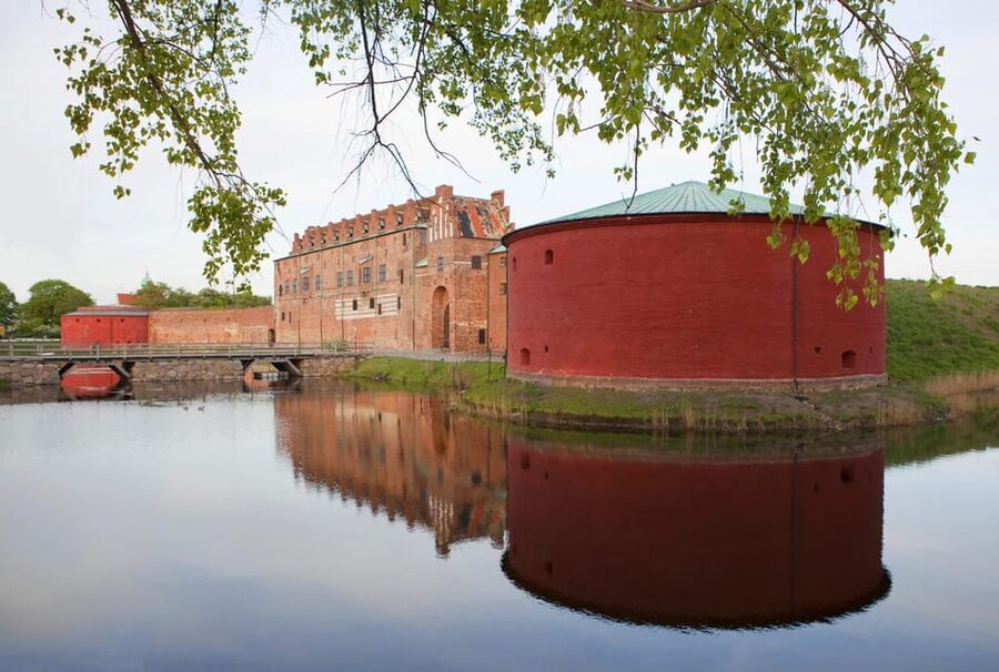 Malmö: Sightseeing and Landmarks tour by bike - St. Peter’s Church and Malmö’s old center
