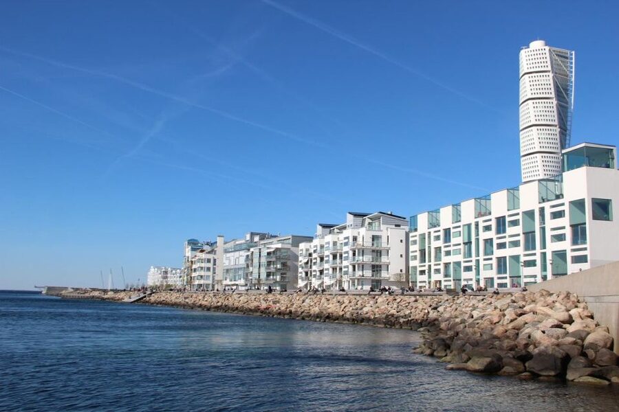Malmö: Sightseeing and Landmarks tour by bike - Is $68 a fair price?