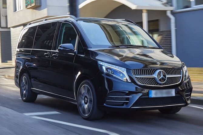 Minivan Arrival Transfer Stockholm Airport ARN to Stockholm City - What the private van is like