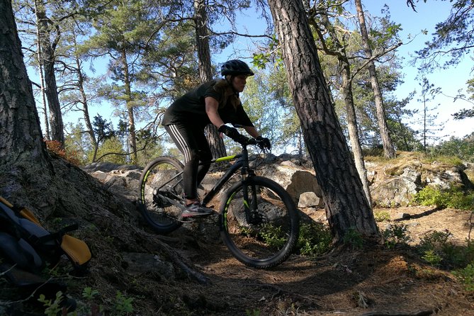 Mountain Biking Small-Group in Stockholm Forests for Beginners - Riding the reserve, one trail at a time