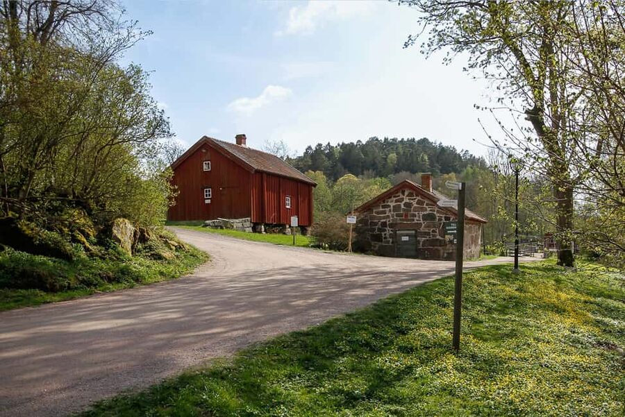 Nordens Ark Entry Ticket - Food, lodging, and extra park services
