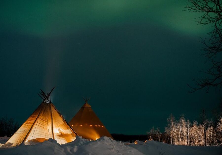 Premium Aurora Snowmobile Ride With Panoramic Views - Guides Who Shape the Evening