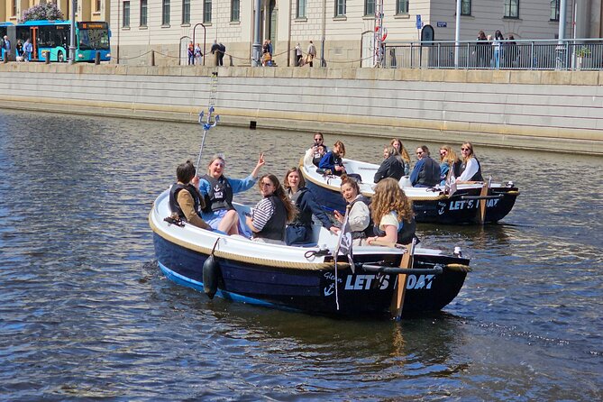 Self Drive Electric Boat in the Canals - Key points before you book