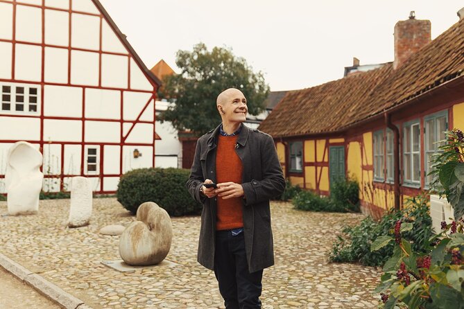 Self-Guided Audio Walking Tour Through Kurt Wallander's Ystad - Bäckahästen Kaffestugan adds a human clue