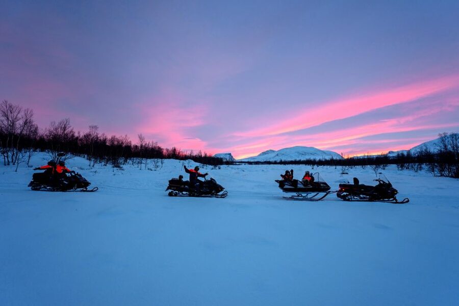 Snowmobile Adventure Abisko (Shared) - Guides, safety, and the quality of the briefing