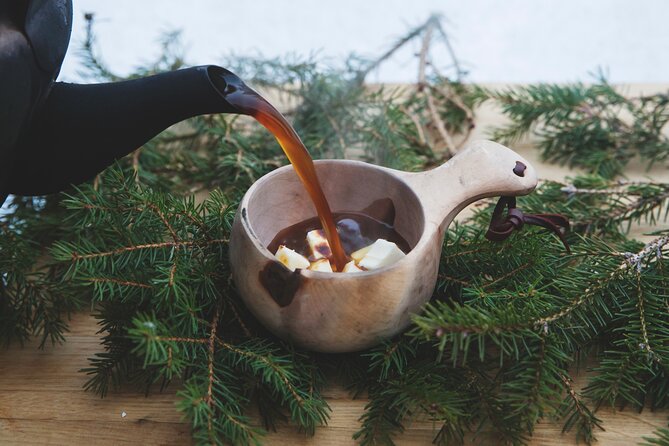 Snowshoe Winter Hike from Stockholm - What the eight-hour format means for you