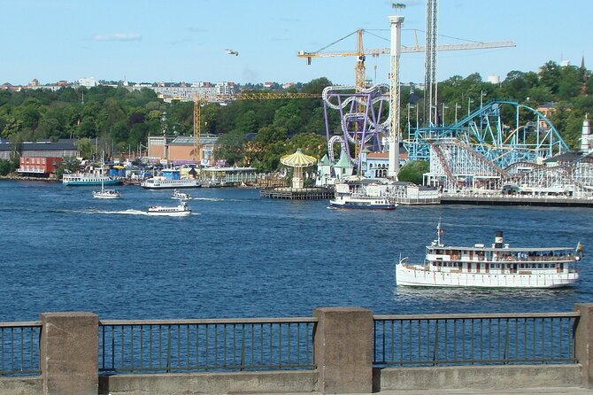 Stockholm- A Beauty On The Water: Old Town Walking Tour and Boat Trip Combined - Boarding at Strömkajen for the canal cruise