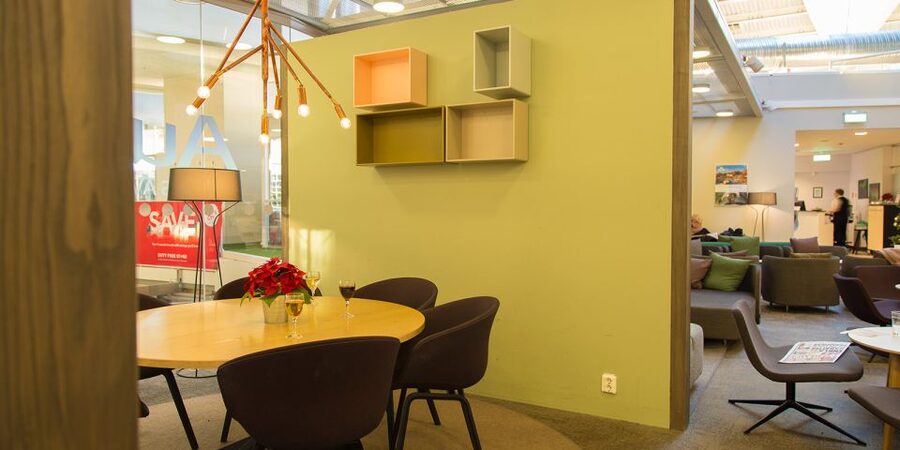 Stockholm Arlanda Airport (ARN): Premium Lounge Entry - Is $35 good value at Arlanda?
