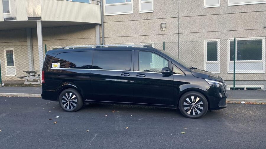 Stockholm Arlanda airport to City center of Stockholm - Finding your driver after landing