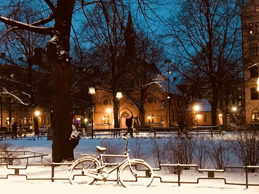 Stockholm: Christmas Markets & Lights Guided Walking Tour - Key points to know before booking