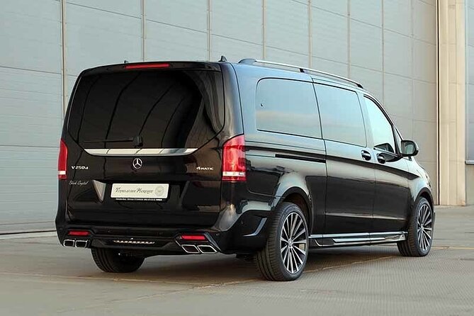 Stockholm City Departure Private Transfer to Stockholm Port by Luxury Van - A short ride, with traffic as the wildcard
