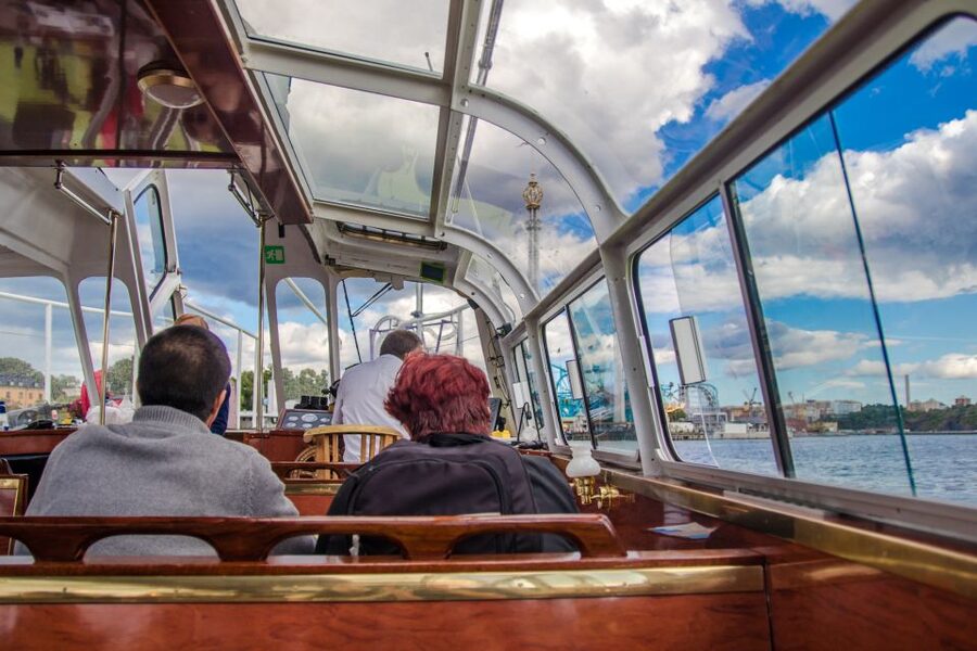 Stockholm: City Sightseeing Hop-On Hop-Off Bus Tour - Stop 1 to Stop 4: the Opera, palace, Old Town, and park