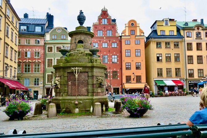 Stockholm City Tour + VAASA Museum VIP car (private service) - The price and who gets good value