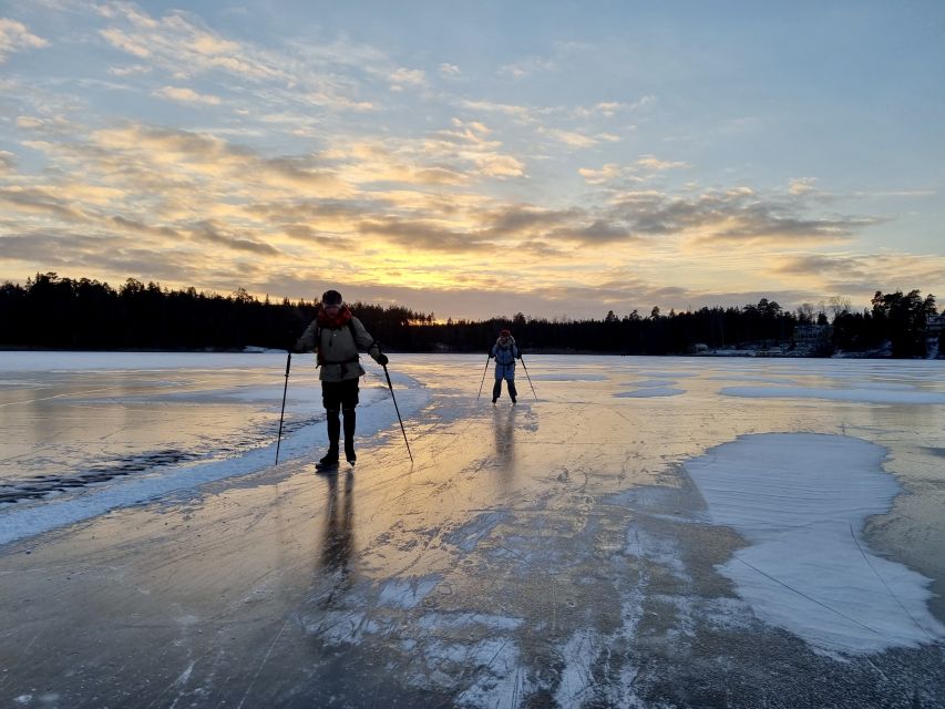 Stockholm: Family Friendly Private Ice Skating Tour & Lunch - Dressing for three hours outside