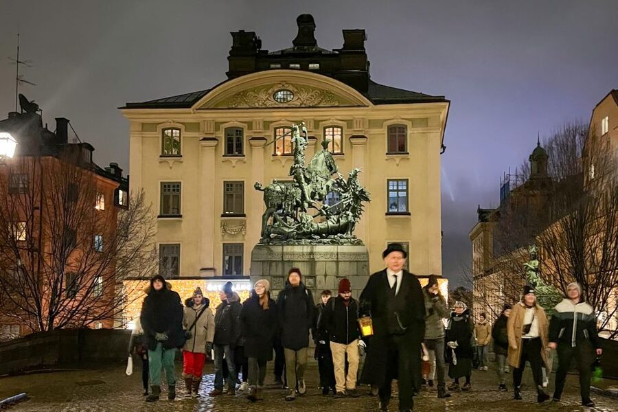 Stockholm: Ghost Walk and Historical Tour - The guides make or break the night