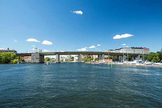 Stockholm: Highlights Boat Tour - The Essinge islands and changing city views
