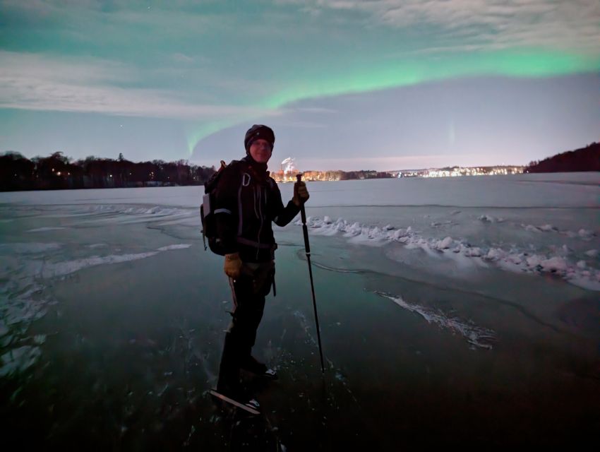 Stockholm: Ice Skating in the Moonlight with Hot Chocolate - What the $142 price covers