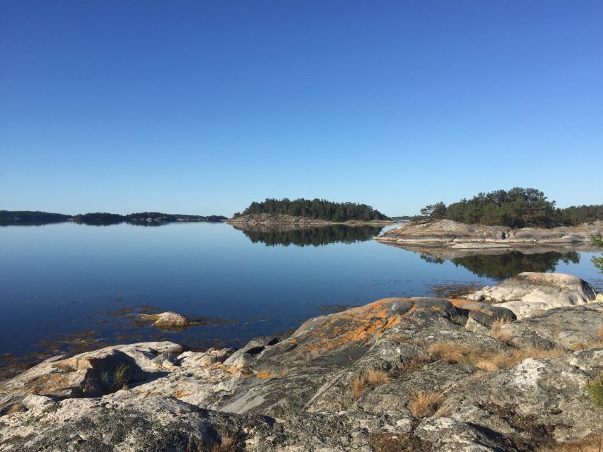 Stockholm: Morning Kayak Tour in the Archipelago with Lunch - Meeting at Vikstensvägen 71 and driving to the islands