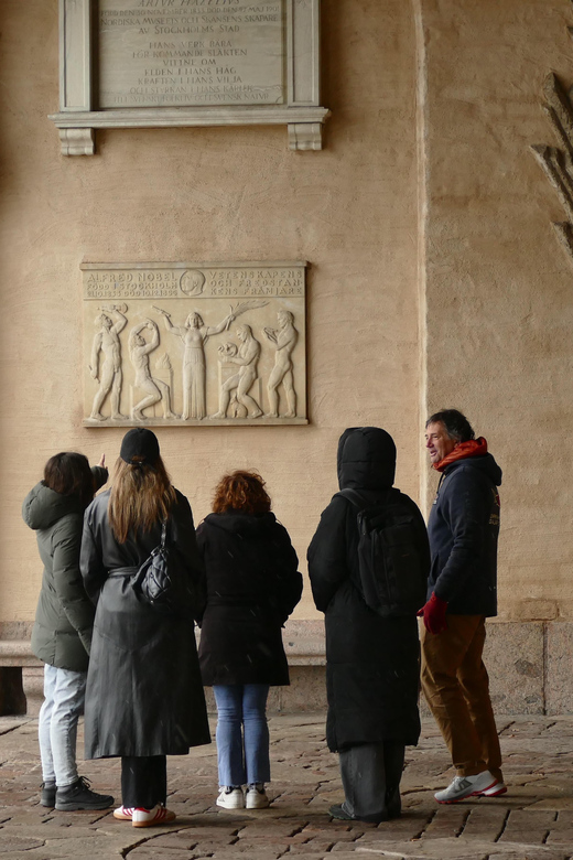 Stockholm Must See: City Hall, Gamla Stan and Vasa Museum - Practical details that affect your morning