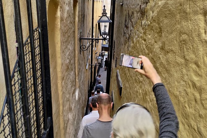 Stockholm Must See - Old Town, boat + Vasa Museum 3h small group - Stortorget and the darker side of Gamla Stan