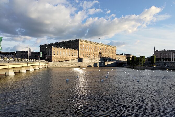 Stockholm Must See - Old Town, boat + Vasa Museum 3h small group - Starting beneath Gustav III’s obelisk