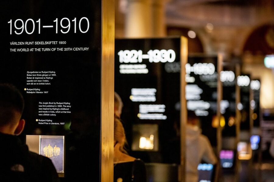 Stockholm: Nobel Prize Museum and Exhibition Entry Ticket - The shop and the chocolate medal