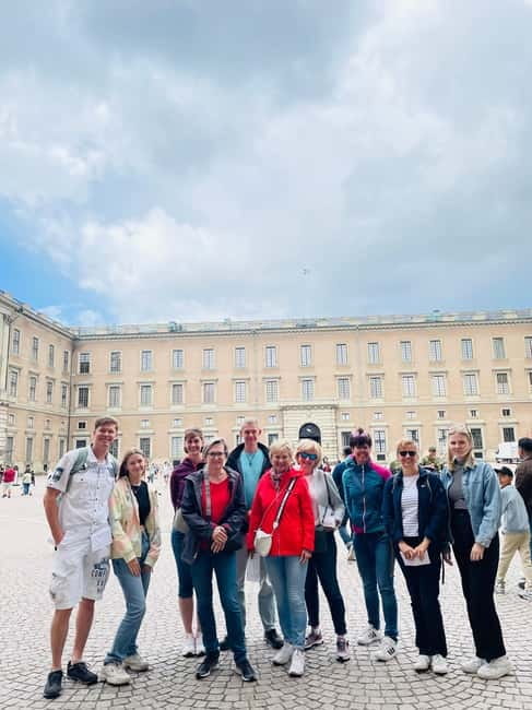 Stockholm: Old Town Guided Walking Tour (English / Deutsch) - Österlånggatan, Stortorget, and the Stockholm Bloodbath
